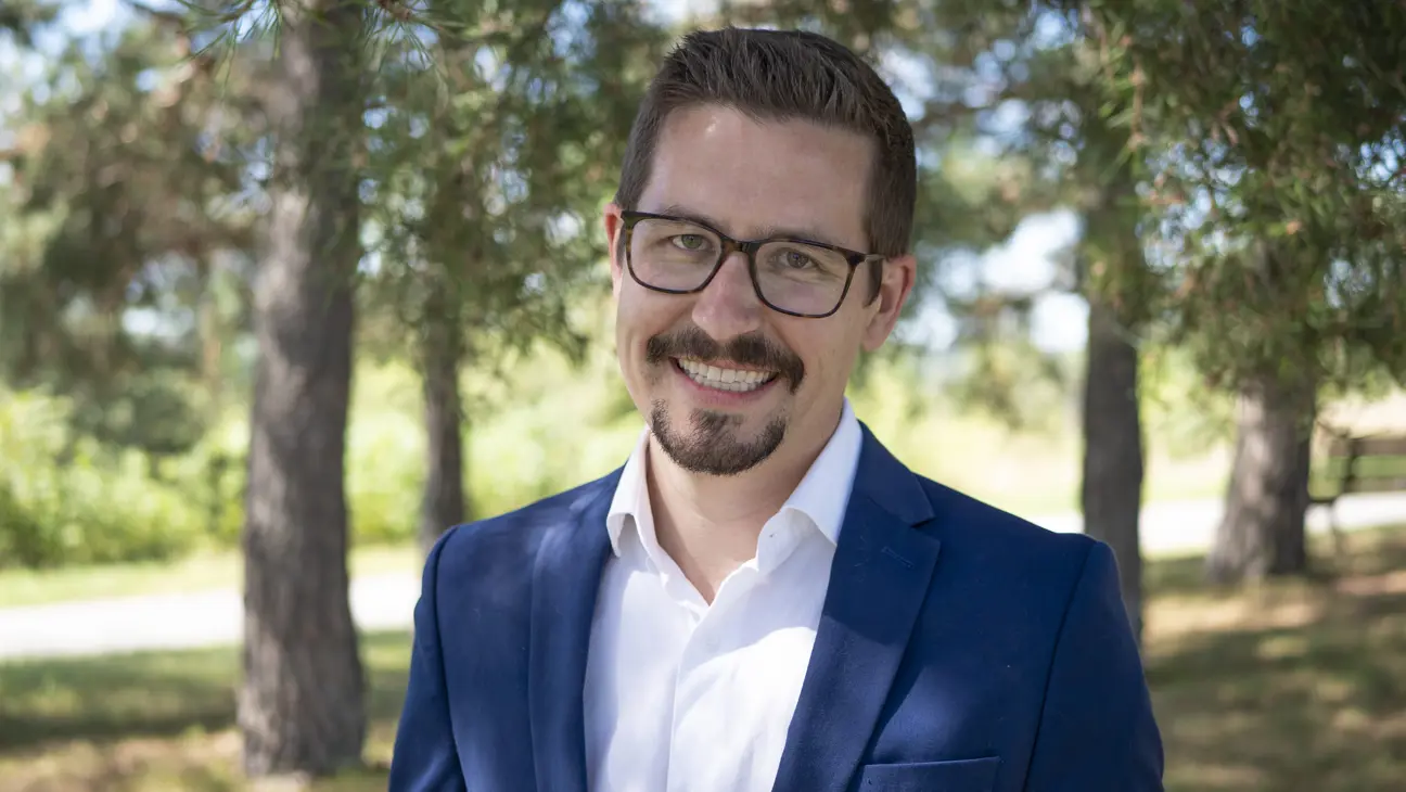Dr. Thomas Piggott